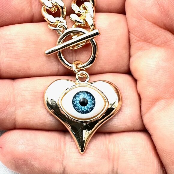 Evil Eye Heart Pendant Necklace Gold Tone Toggle Clasp 15 Inch Chain New - Picture 5 of 10